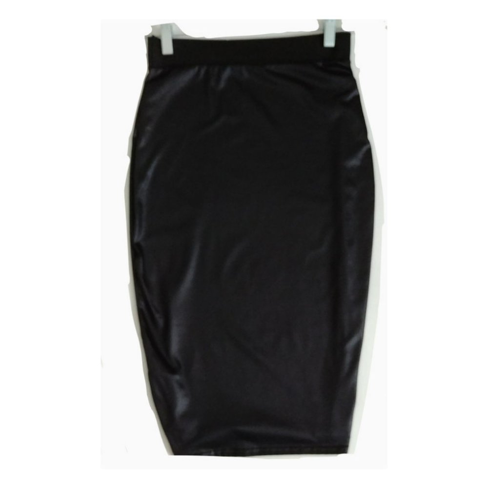 Black skirt